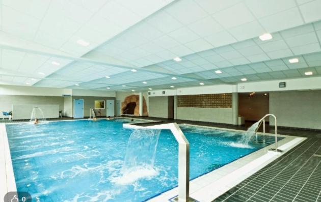 Au Beau Voyage A 2 Pas Des Thermes *
